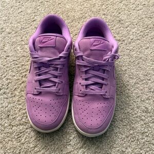 Nike Lavender Low-Top Sneakers